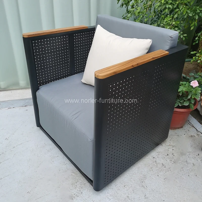 Modernes Aluminiumrahmen -Teakalren -Sofa im Freien im Freien