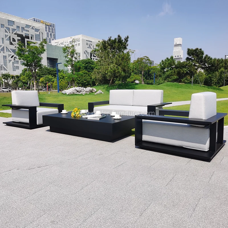 Neuestes All Black Aluminiumrahmen Outdoor -Sofa